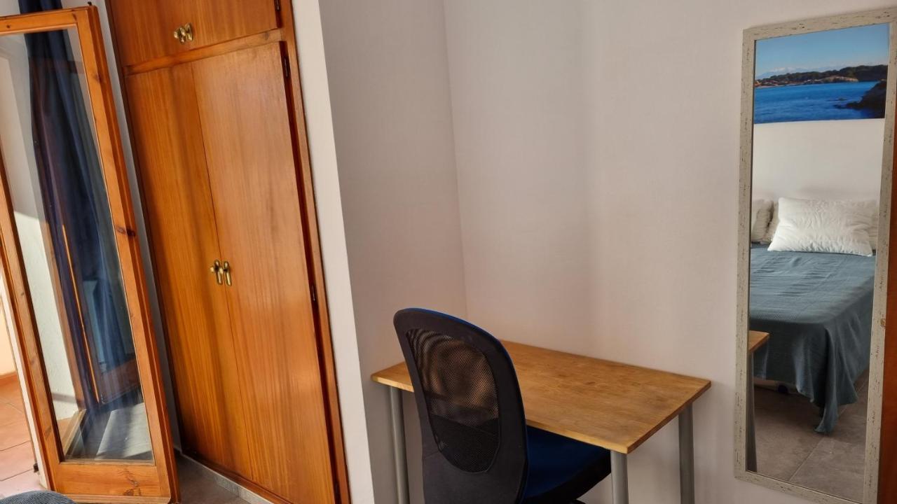 Apartamento Familiar Con Piscina Y Wifi L'Escala Exterior photo